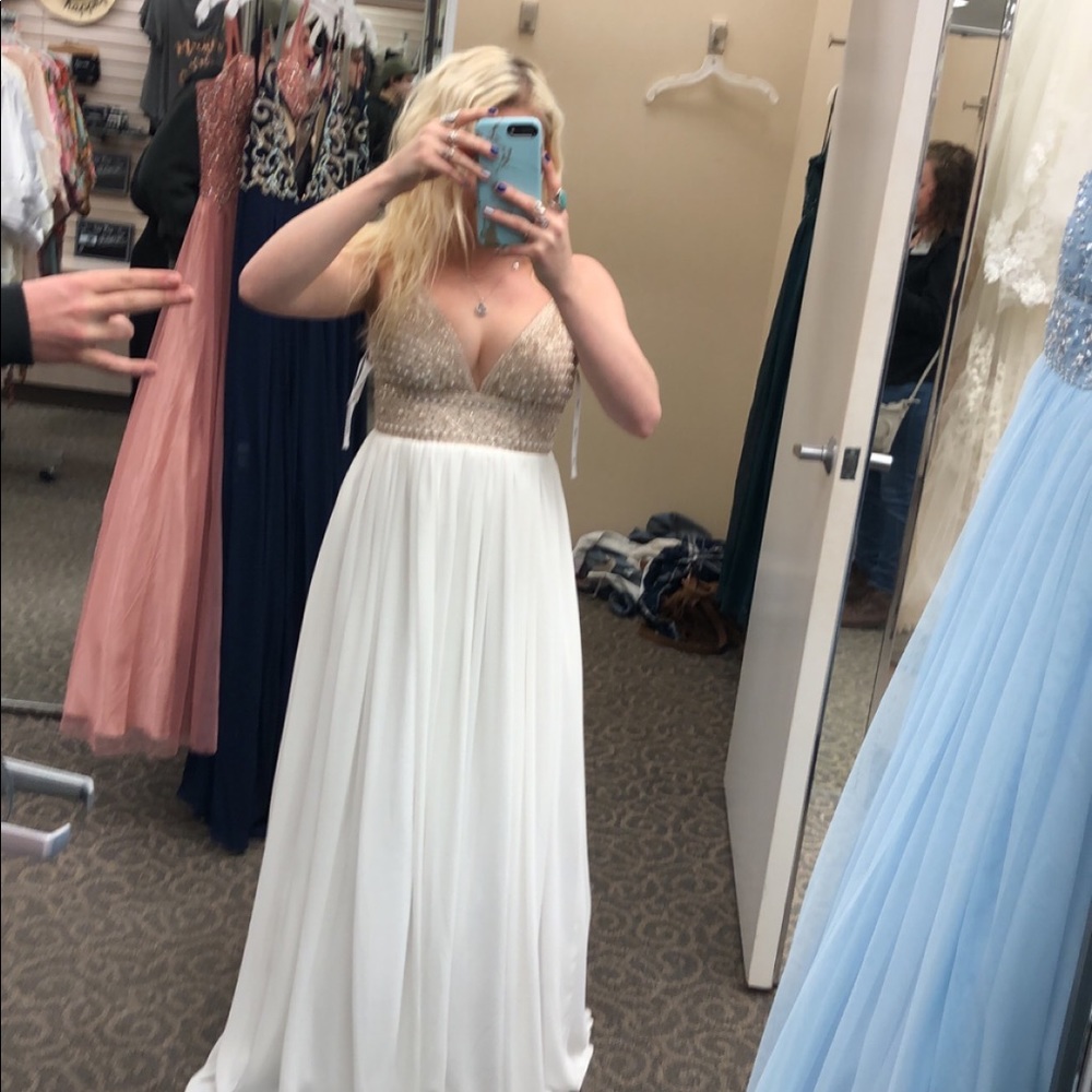size 3 white prom dress!